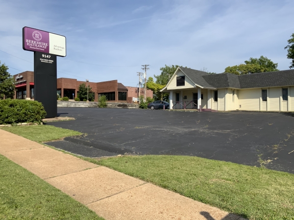 Listing Image #1 - Multi-Use for lease at 9147 Watson Rd, St. Louis MO 63126