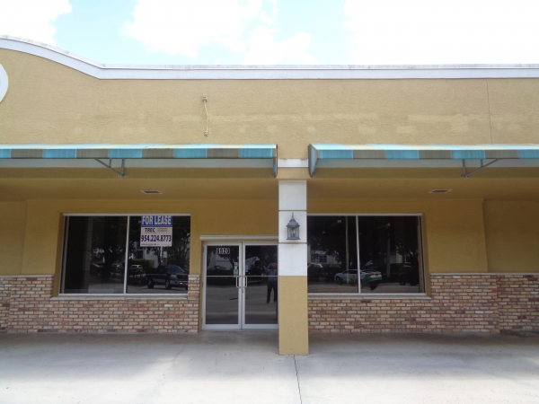 Listing Image #1 - Retail for lease at 6920 Cypress Rd, Plantation FL 33317 Listing Image #1 - Retail for lease at 6920 Cypress Rd, Plantation FL 33317
