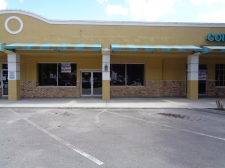 Listing Image #2 - Retail for lease at 6920 Cypress Rd, Plantation FL 33317