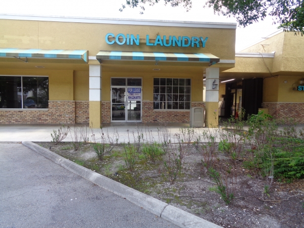 Listing Image #2 - Retail for lease at 6924 Cypress Rd, Plantation FL 33317