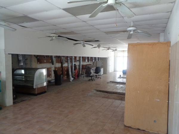 Listing Image #4 - Retail for lease at 6924 Cypress Rd, Plantation FL 33317
