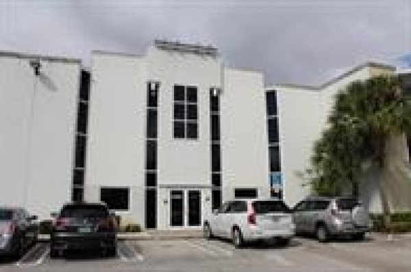 Listing Image #4 - Industrial for lease at 12481 NW 44th St, Coral Springs FL 33065
