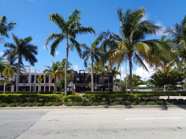 Listing Image #4 - Retail for lease at 262 Commercial Blvd #A, Lauderdale-by-the-Sea FL 33308