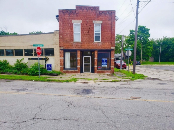 Listing Image #1 - Retail for lease at 668 S. Ohio Ave., Muncie IN 47302