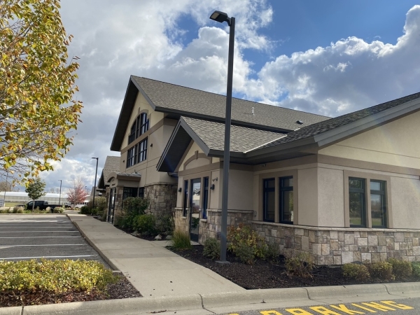 Listing Image #1 - Office for lease at 125 St Andrews Ct., Mankato MN 56001