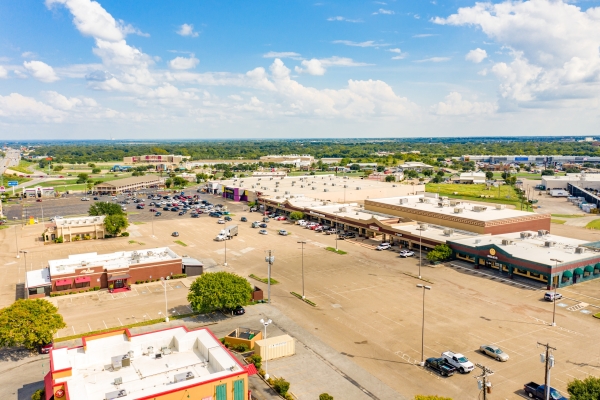 Listing Image #3 - Retail for lease at 408 N Valley Mills Drive, Waco TX 76710