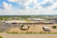 Retail for lease in Waco, TX