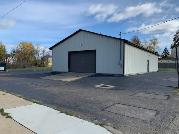 Listing Image #1 - Industrial for lease at 806 Cook Ave. SW, Canton OH 44707