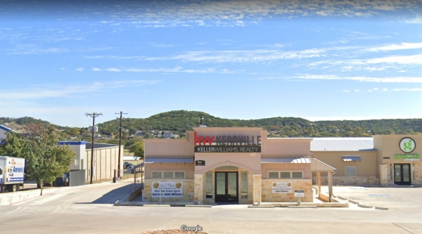Listing Image #1 - Office for lease at 1401 Sidney Baker St, Kerrville TX 78028