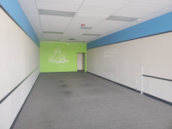 Listing Image #1 - Retail for lease at 1020 E Cypress Ave, Redding CA 96002 Listing Image #1 - Retail for lease at 1020 E Cypress Ave, Redding CA 96002