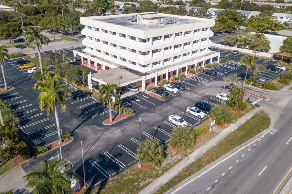 Listing Image #1 - Office for lease at 351 Cypress Rd, Pompano Beach FL 33060