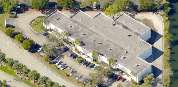 Listing Image #2 - Industrial for lease at 5369 N Hiatus Rd, Sunrise FL 33351