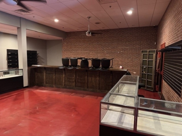 Listing Image #2 - Retail for lease at 723 S Neil Street Ste 100, Champaign IL 61820