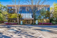 Listing Image #1 - Office for lease at 2000-2060 N Loop Fwy W, Houston TX 77018