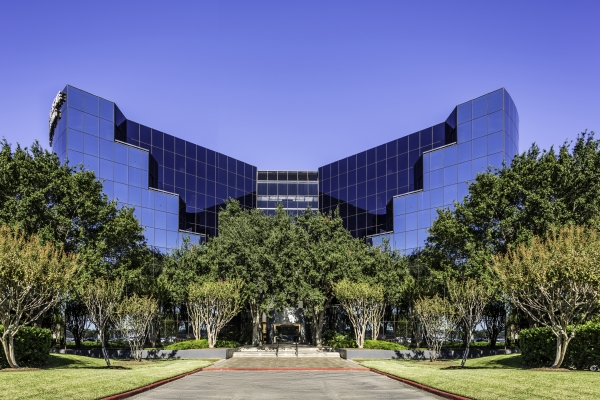 Listing Image #1 - Office for lease at 16010 Barkers Point Ln, Houston TX 77079