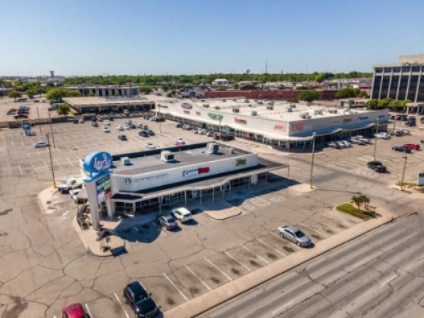Listing Image #3 - Retail for lease at 5301 Bosque Blvd, Waco TX 76710