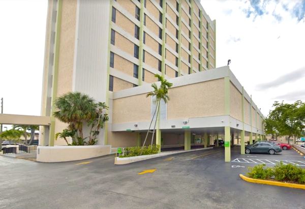 Listing Image #2 - Office for lease at 633 NE 167th Ave, Miami FL 33162 Listing Image #2 - Office for lease at 633 NE 167th Ave, Miami FL 33162