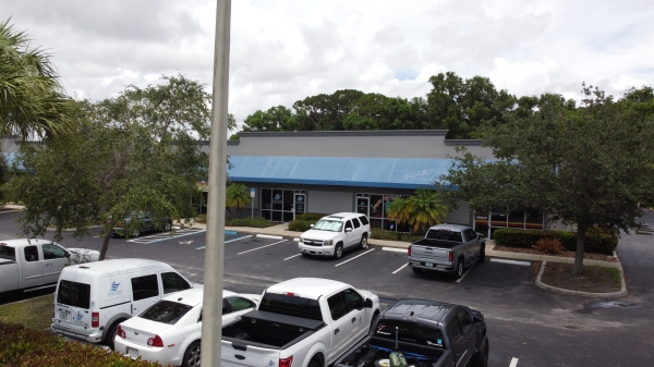 Listing Image #1 - Industrial for lease at 16191 San Carlos Blvd. Unit 4, Fort Myers FL 33908