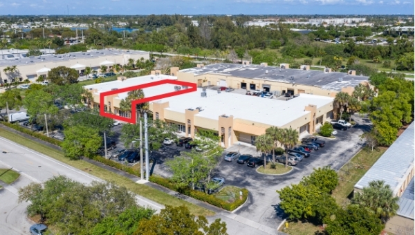 Listing Image #1 - Industrial for lease at 5389 N Nob Hill Rd, Sunrise FL 33351