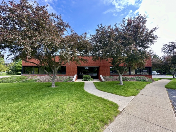 Listing Image #1 - Office for lease at 1802 Fox Drive, Champaign IL 61820