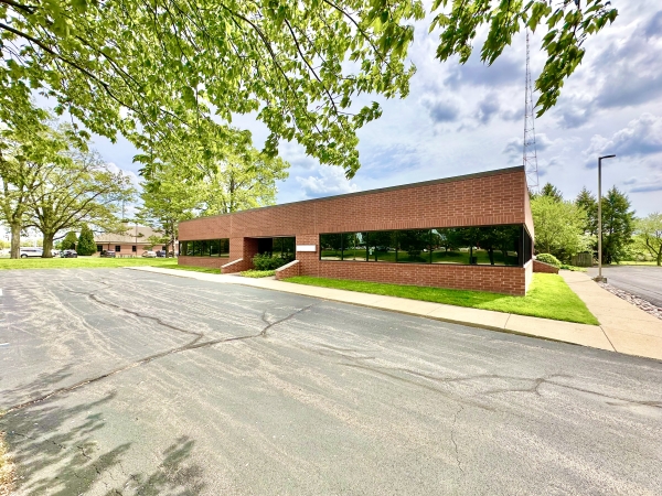 Listing Image #1 - Office for lease at 201 Knollwood Drive, Champaign IL 61820