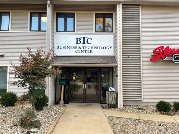 Listing Image #1 - Office for lease at 701 Devonshire Dr Building C, Champaign IL 61820