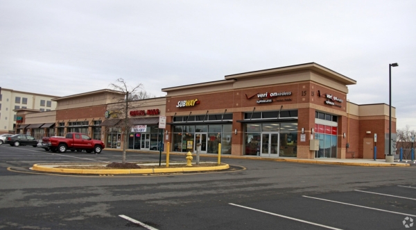 Listing Image #1 - Retail for lease at 15 South Gateway Drive, Suite 111, Fredericksburg VA 22406