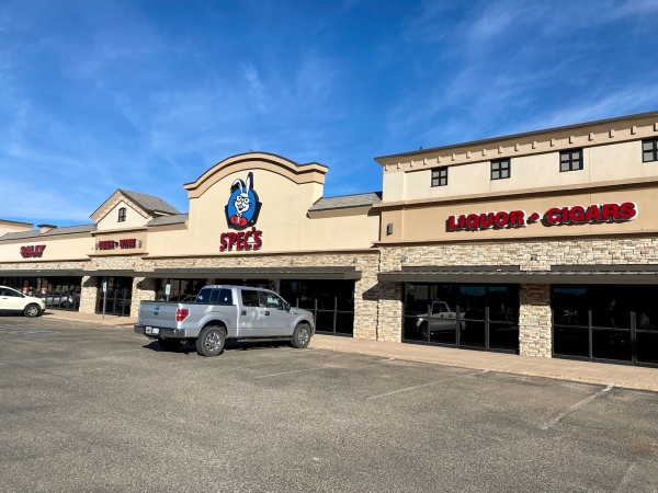 Listing Image #2 - Retail for lease at 5510 4th Street #300, Lubbock TX 79416