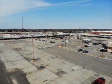 Retail for lease in Champaign, IL