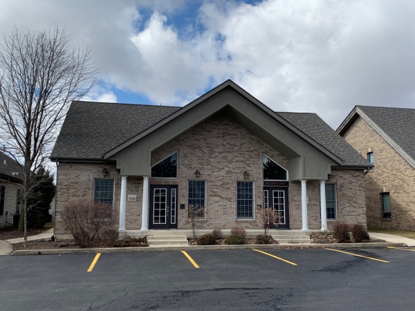 Listing Image #1 - Office for lease at 257 West 80th Pl, Merrillville IN 46410