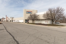 Retail property for lease in Fairview Heights, IL