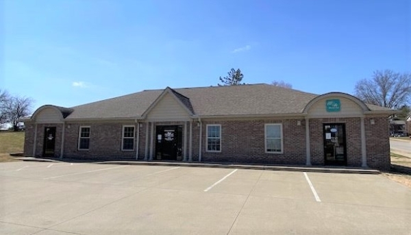 Listing Image #1 - Office for lease at 1998 Barret Ct., Henderson KY 42420