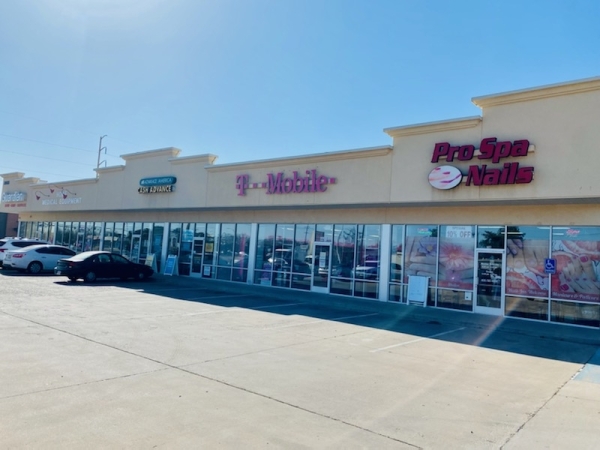 Listing Image #2 - Retail for lease at 3003 50th Street, Lubbock TX 79413