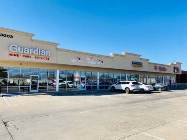 Listing Image #3 - Retail for lease at 3003 50th Street, Lubbock TX 79413