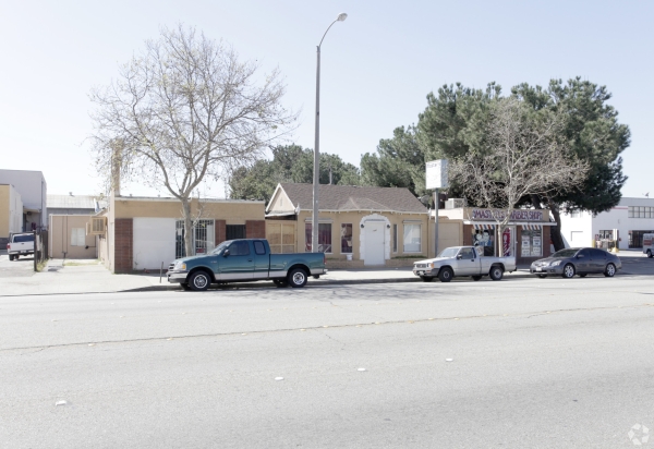 Listing Image #1 - Retail for lease at 1474-1484 Holt Ave, Pomona CA 91768