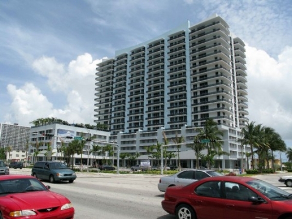 Listing Image #1 - Retail for lease at 1700 79th St Causeway, North Bay Village FL 33141 Listing Image #1 - Retail for lease at 1700 79th St Causeway, North Bay Village FL 33141