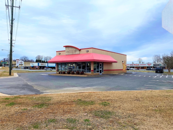 Listing Image #1 - Retail for lease at 1035 Bethania-Rural Hall Rd, Rural Hall NC 27045