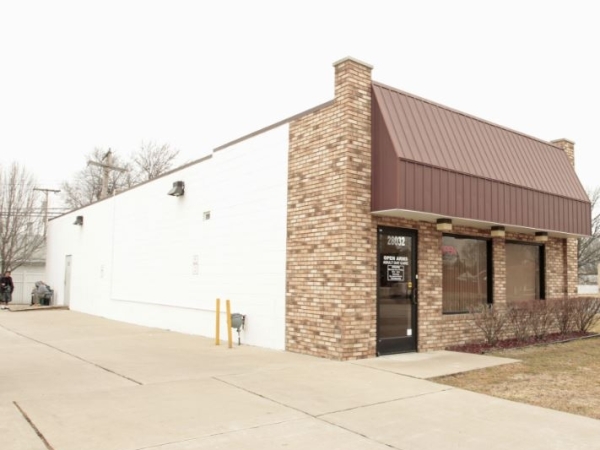 Listing Image #1 - Office for lease at 28032 Warren Rd., Westland MI 48185