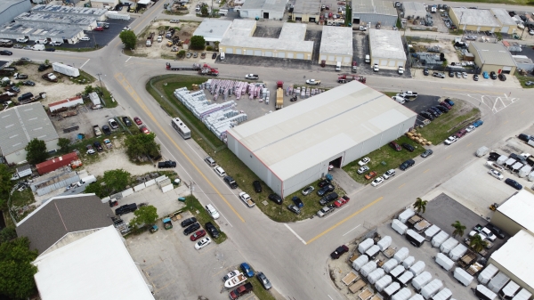 Listing Image #1 - Industrial for lease at 950 SE 11th Ave, Cape Coral FL 33990 Listing Image #1 - Industrial for lease at 950 SE 11th Ave, Cape Coral FL 33990