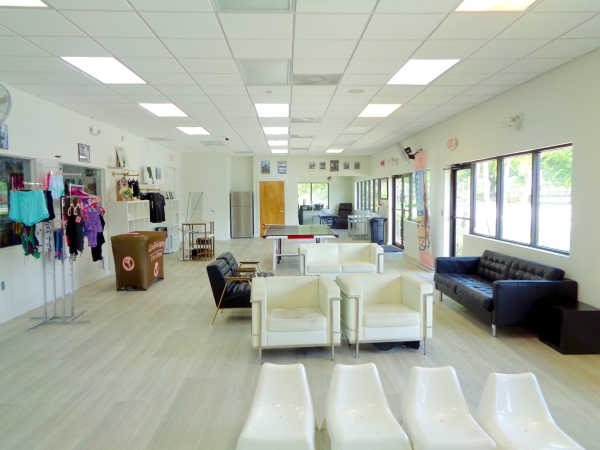 Listing Image #4 - Retail for lease at 11350 Wiles Rd, Coral Springs FL 33076 Listing Image #4 - Retail for lease at 11350 Wiles Rd, Coral Springs FL 33076