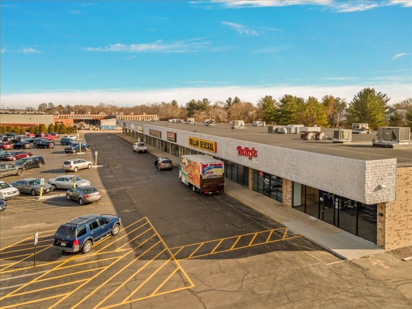Listing Image #3 - Retail for lease at 1650 Wabash Ave, Springfield IL 62704