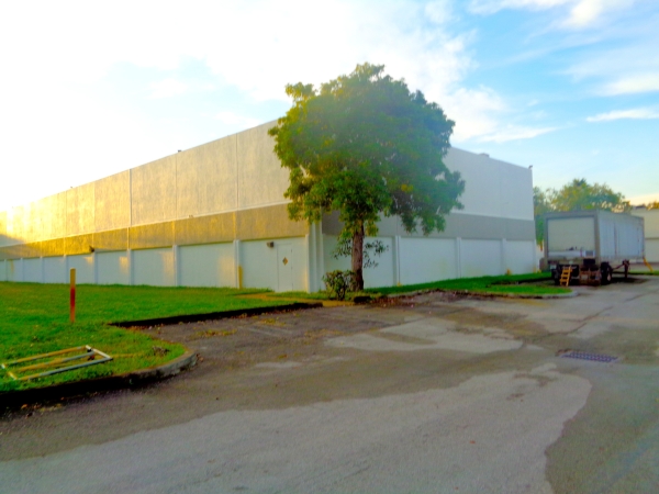 Listing Image #1 - Industrial for lease at 11929 W Sample Rd #B, Coral Springs FL 33065