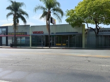 Retail property for lease in Canoga Park, CA