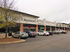 Retail property for lease in Carpentersville, IL