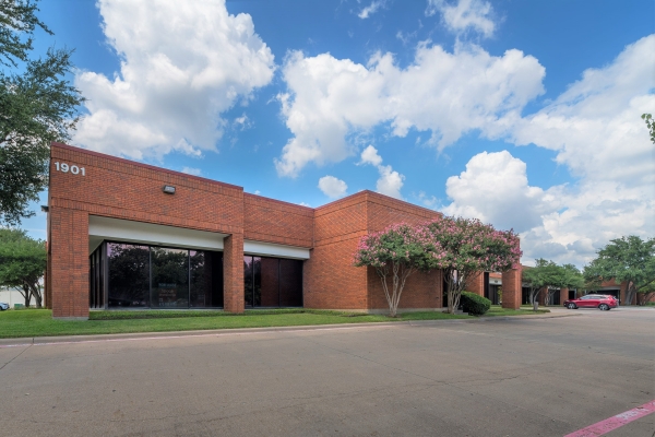 Listing Image #1 - Office for lease at 1901 North Glenville Drive, Richardson, Richardson TX 75081