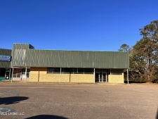 Retail property for lease in Long Beach, MS