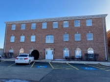 Office for lease in Lake Zurich, IL