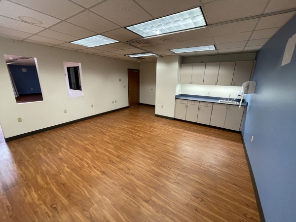 Listing Image #3 - Office for lease at 502 54th Ave E, Fife WA 98424