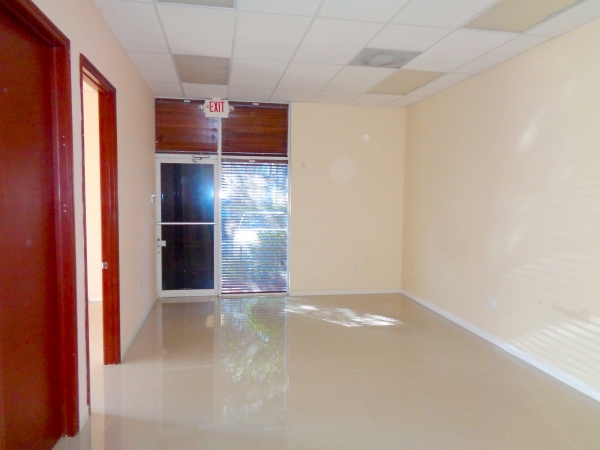 Listing Image #4 - Retail for lease at 3350 W Broward Blvd, Fort Lauderdale FL 33312 Listing Image #4 - Retail for lease at 3350 W Broward Blvd, Fort Lauderdale FL 33312