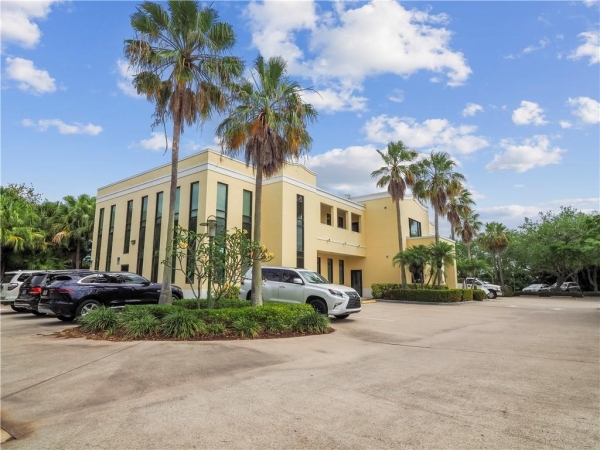 Listing Image #2 - Office for lease at 3790 7th Terrace , A, Vero Beach FL 32960